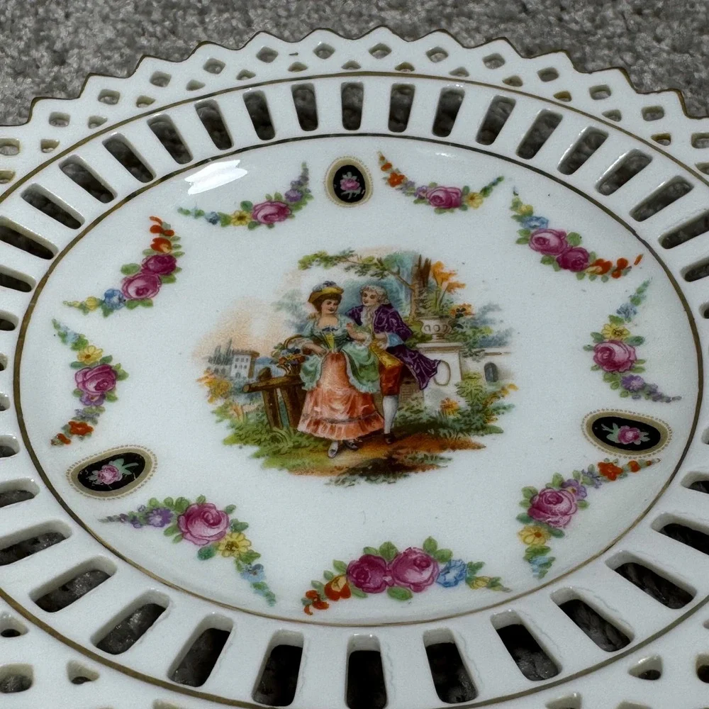 Germany Reticulated Porcelain Plate Courting Couple Floral Dish Gold Lattice‎